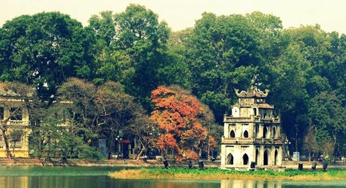 Sword Lake- heart of Hanoi - ảnh 1